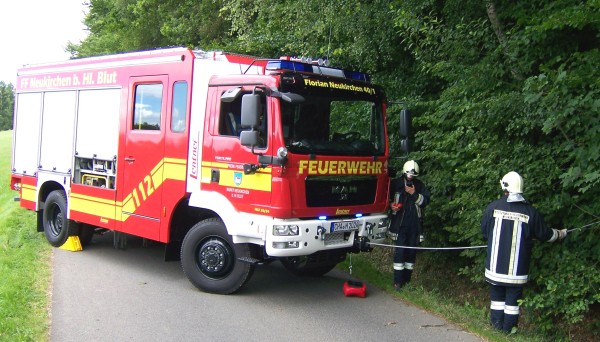 Seilwinde des HLF im Einsatz