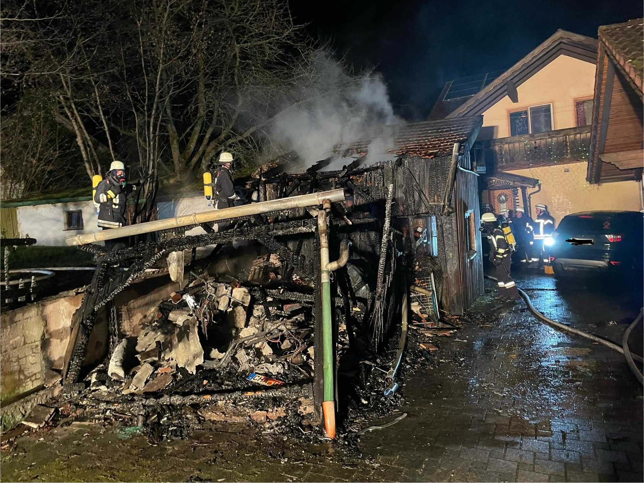 Keller und Schuppenbrand 8