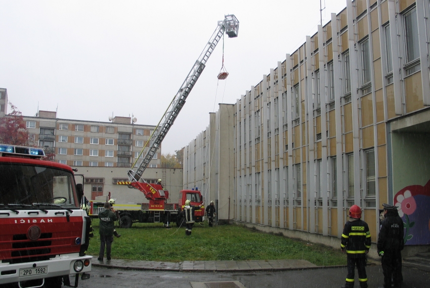 Personenrettung vom Ärztehaus